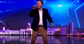 Elvis Cover Wows, Earns Golden Buzzer and Sparks Emotional Reaction