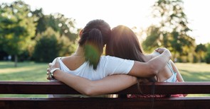 4 Ways to Bless Your Friend This Valentine’s Day