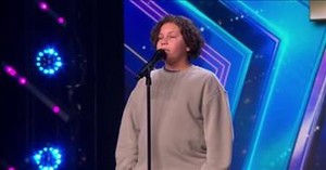Nervous 12-Year-Old Sings Flawless Rendition of ‘Listen’ On BGT