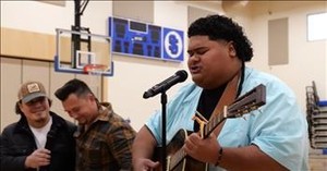 Heartwarming Moment Iam Tongi Surprises Beloved Teacher with Special Performance