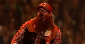 Crowder’s Powerful Live ‘I Saw The Light’ and ‘I’ll Fly Away’ Performance