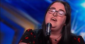 Grocery Store Employee's Stunning Audition Earns Golden Buzzer on BGT