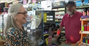 Gas Station Worker Saves Customer from Losing Money to Scam