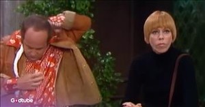 Tim Conway’s Hilarious Attempts to Get Female Attention Are Comedy Gold