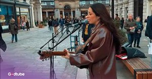 This Street Performer’s 'Landslide' Cover Is a Must-Listen