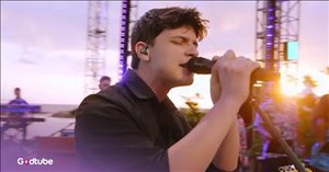 Idol Contestant Stuns with 'The Power of Love' Performance