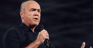 Greg Laurie’s Bold Fight Against the New Wave of Antisemitism on College Campuses