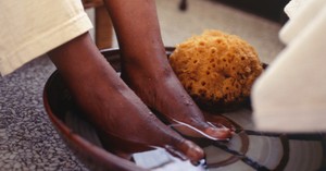 Why Is It Important that Jesus Washes the Disciples' Feet?