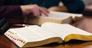 8 Ways to Study the Bible More Efficiency