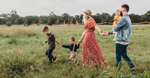 5 Great Parenting Goals to Have for 2023