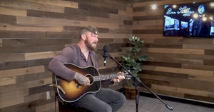 Christian Singer-Songwriter Ben Fuller Performs 'Who I Am' at CCM Café in Nashville