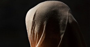 What Does the Bible Say about Head Coverings?