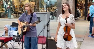 2 Teens on the Street Perform Amazing ‘Stand By Me’ Duet