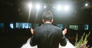 7 Ways Your Boasting is God’s Surprising Way for God to Get the Glory