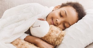 3 Ways Prayer Can Help Your Kids Fall Asleep