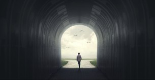 A Prayer for Courage to Step into the Unknown - Your Daily Prayer - December 27