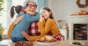 12 Creative Ways to Make the Holidays Meaningful
