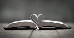 7 Comforting Verses to Read if Valentine's Day Is Full of Heartache