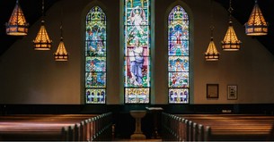 4 Ways to Get Back into the Routine of Going to Church Regularly after the Summer