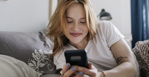 5 Dangers of Forming a Parasocial Relationship with AI