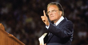 AI ‘Billy Graham’ Videos Are Spreading Online and They Look Real, Pastor Warns