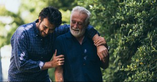7 Meaningful Ways to Bless an Aging Father This Father’s Day