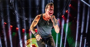 Creed's Scott Stapp Turns Rock Festival Into Powerful Worship Moment With Brandon Lake’s ‘Gratitude’