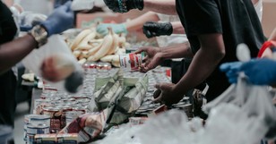 Oklahoma Church Leads Dozens to Christ During Its Food Distribution Event