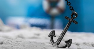 5 Ways to Anchor Your Soul in Scripture When Life Feels Crazy