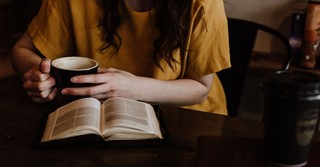 5 Comforting Verses to Reaffirm God's Grace