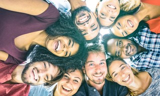 7 Beautiful Ways to Love Your Neighbor Well