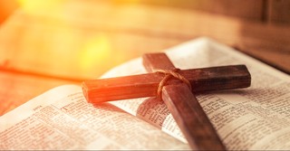 5 Powerful Things Jesus Says about Himself