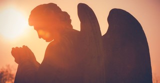 angel statue grave angels guardian wings heavenly being