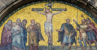 mural of jesus crucified, jesus on the cross