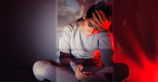 7 Prayers for Those Caught in a Cycle of Doomscrolling