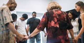 5 Steps to Choosing the Right Bible Study for You
