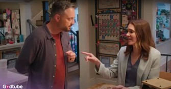 Old Habits Follow Nate Bargatze as He Makes the Jump from Stage to Screen