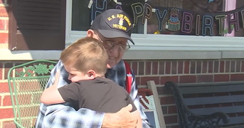 95-Year-Old Veteran Honored by Schoolchildren in Sweet Birthday Celebration