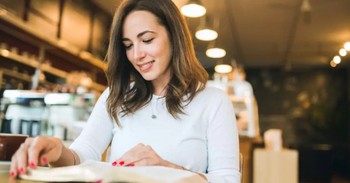 6 Devotions That Will Anchor You in God’s Word Each Morning