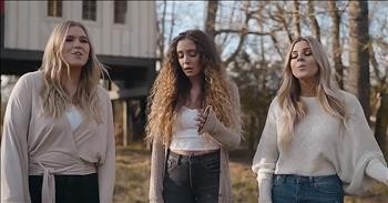 3 A Cappella Women Sing 'Down To The River To Pray' 