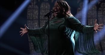 The Voice Contestant Jershika Maple Sings 'God Only Knows' And Leaves Kelly In Tears