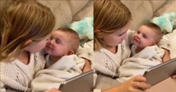 7-Month-Old Gives Big Sister The Sweetest Smile