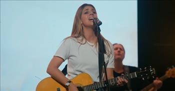 “Honey in the Rock” Brooke Ligertwood and David Funk Performance