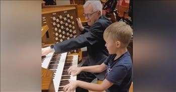 Blind 8-Year-Old Mesmerizes with Remarkable Skills On The Organ