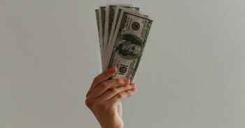 10 Signs You Actually Love Money Too Much