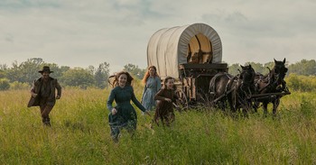 Netflix's ‘Little House on the Prairie’ Will Please Fans of the Classic, Warren Christie Says