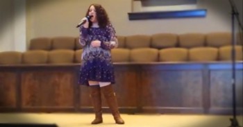 13-Year-Old Sings 'Mercy Seat'
