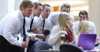 Men Serenade Women with Surprise Valentine Songs