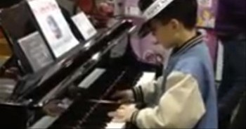Young Boy Amazes Costco Shoppers With His Impromptu Piano Concert
