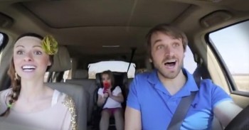 Parents Adorably Sing a Children's Song